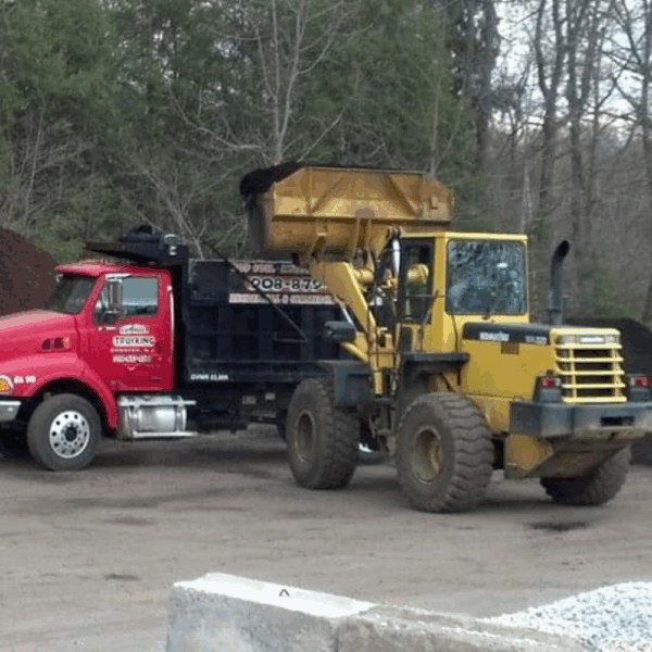 Black Dyed Mulch Per Cubic Yard for Sale | Kirk Allen Landscape Supply