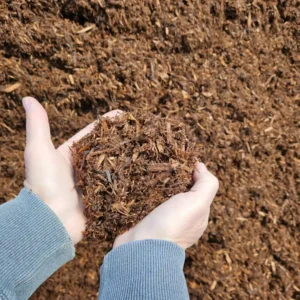 Cedar Mulch (2)